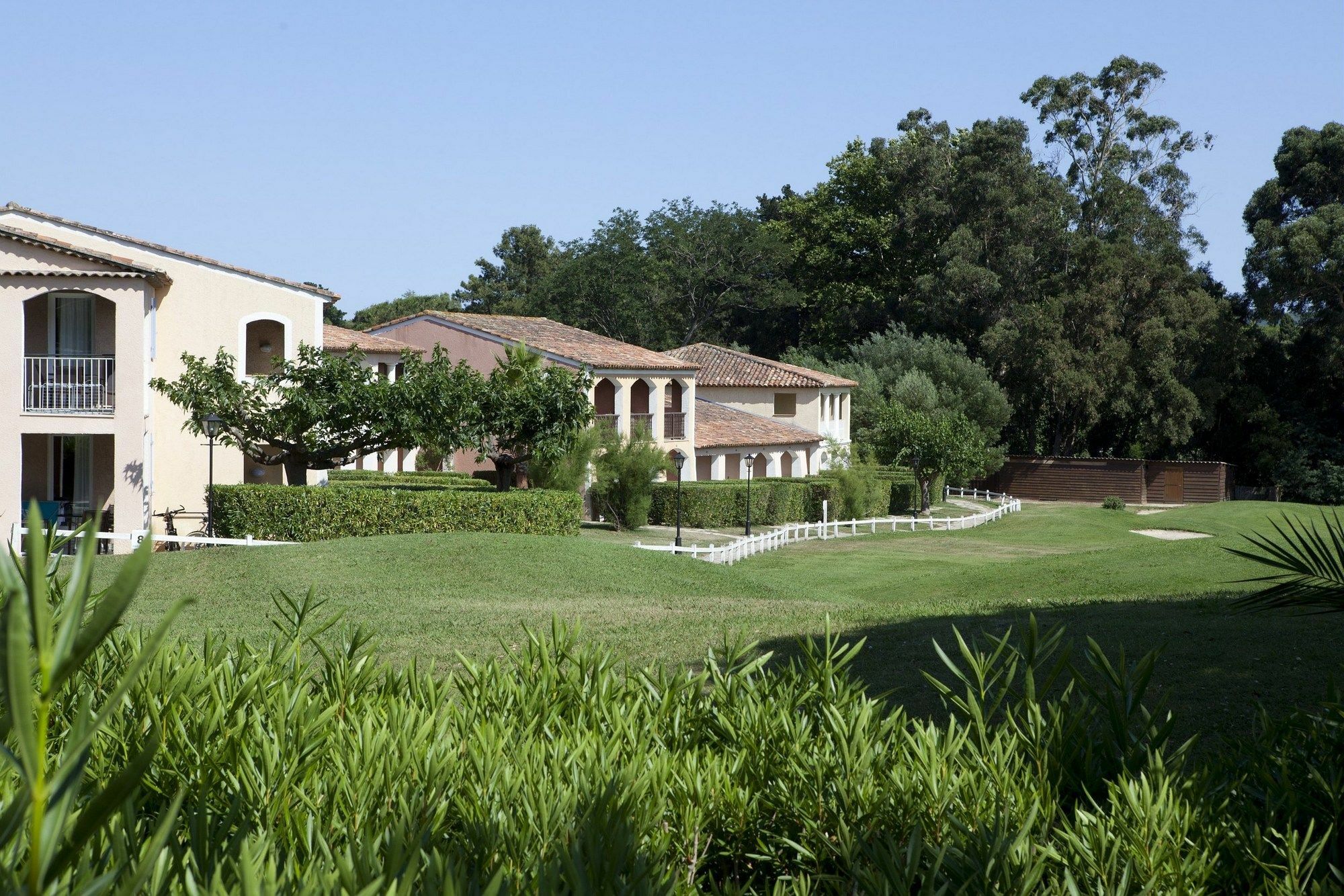 Residence Pierre & Vacances Les Parcs De Grimaud Ngoại thất bức ảnh